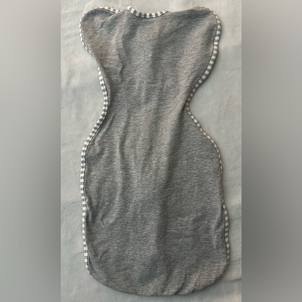 Love To Dream SwaddleUp - Gray - Newborn Swaddle - Picture 5 of 5